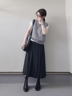 「GU（ジーユー）のアイテム（ベスト、グレー系）」を使った、haruさん（レディース・162cm）の秋コーディネート