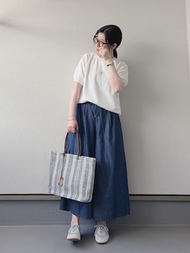 「ikka（イッカ）の【雑誌InRed6月号掲載】幾何学柄ジャカード半袖プルオーバー 【親子コーデ】（Tシャツ/カットソー、ホワイト系）」を使った、haruさん（レディース・162cm）の春コーディネート