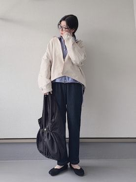 「ikka（イッカ）のドロストロングテールシャツ【親子コーデ】（シャツ/ブラウス、ブルー系）」を使った、haruさん（レディース・162cm）の春コーディネート