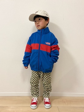 「VANS（バンズ）のアイテム（ジャケット/アウター）」を使った、1KK1-013さん（キッズ・100cm）の春コーディネート