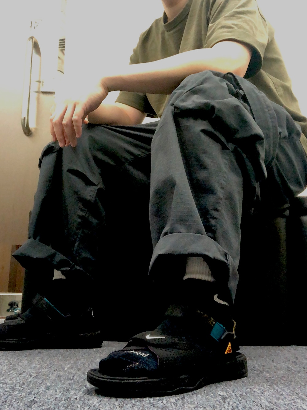 「ootd、goopi、GOOPiMADE、NIKE、ACG、NIKEACG、GU、GUコーデ、UNIQLO、sandals」｜「NIKE ACGのNIKE ACG（ナイキ エーシージー）AIR DESCHUTZ +（サンダル、ブラック系）」を使った、 doy doy 000さん（メンズ・172cm）の秋コーディネートの1枚目の写真