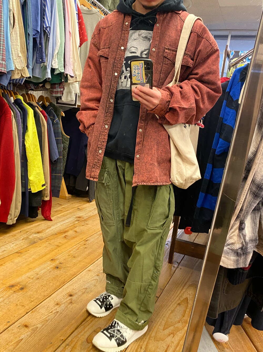 「ANREALAGEのアイテム（その他パンツ、グリーン系）」を使った、ryu_1989さん（メンズ・161cm）の秋コーディネートの1枚目の写真