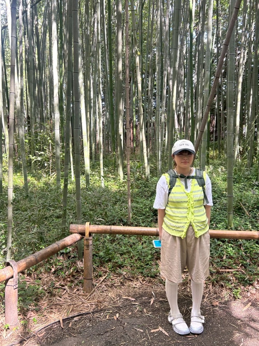 「Ray BEAMSのアイテム（ニット/セーター、その他）」を使った、蚊さん（レディース・157cm）の夏コーディネートの1枚目の写真