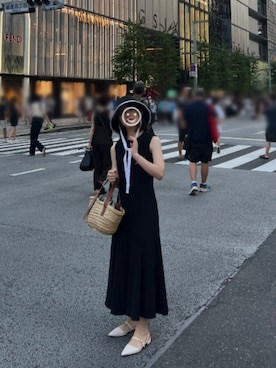 「黒コーデ」｜「アイテム（バッグ）」を使った、m i n a m iさん（レディース・150cm）の秋コーディネート