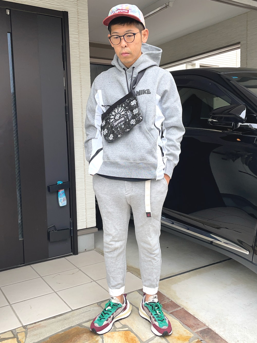 Sacaiのスウェットパンツを使った人気ファッションコーディネート - WEAR