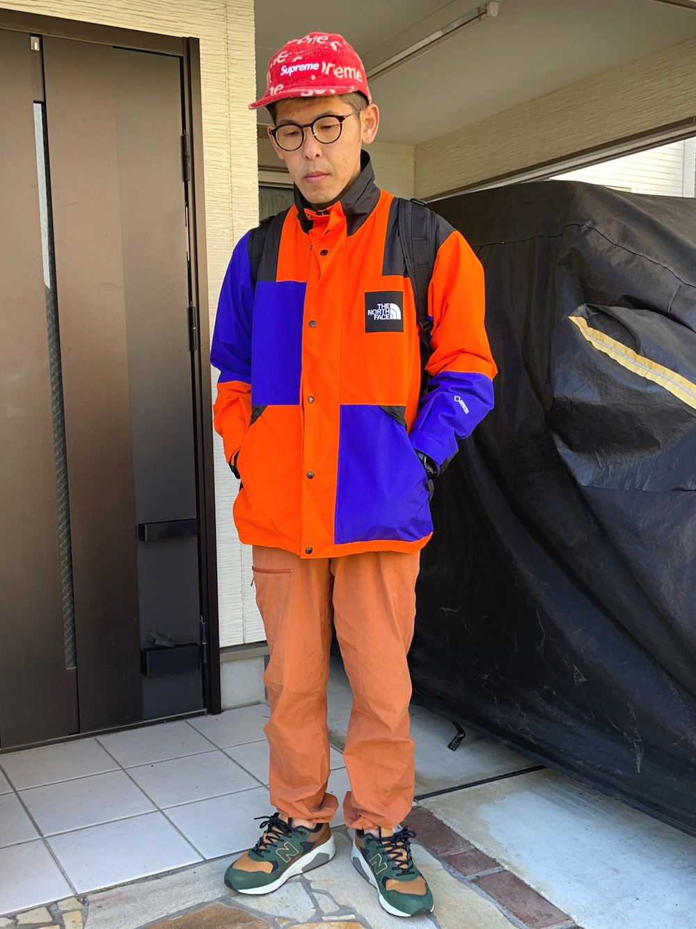 THE NORTH FACEのナイロンジャケット（オレンジ系）を使ったメンズ人気