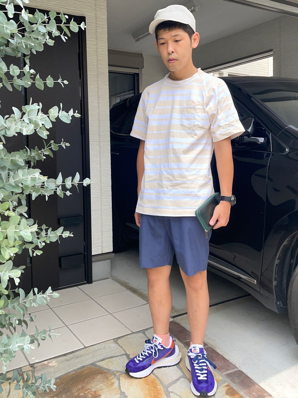 「sacai、ボーダー、NIKE、nonnative、visvim、キャップ、ハーフパンツ」｜「Sacaiのアイテム（Tシャツ/カットソー、ピンク系）」を使った、KHさん（メンズ・170cm）の夏コーディネートの1枚目の写真