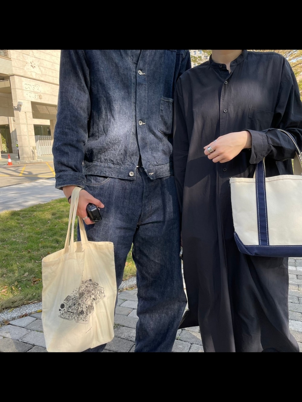 「COMOLI」｜「COMOLIのアイテム（デニムジャケット、ブルー系）」を使った、Jeremyさん（メンズ・180cm）の冬コーディネートの1枚目の写真
