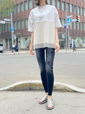 「EARLE（アール）のアイテム」を使った、4onさん（レディース・168cm）の夏コーディネート