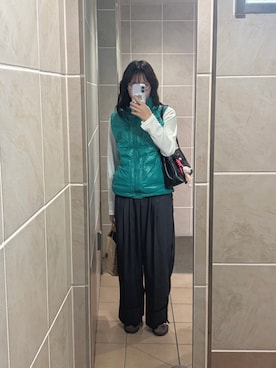 「アイテム（ダウンベスト）」を使った、よつさん（レディース・165cm）の春コーディネート