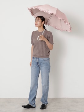 「アイテム（折りたたみ傘）」を使った、MOONBAT_officialさん（レディース・170cm）の秋コーディネート