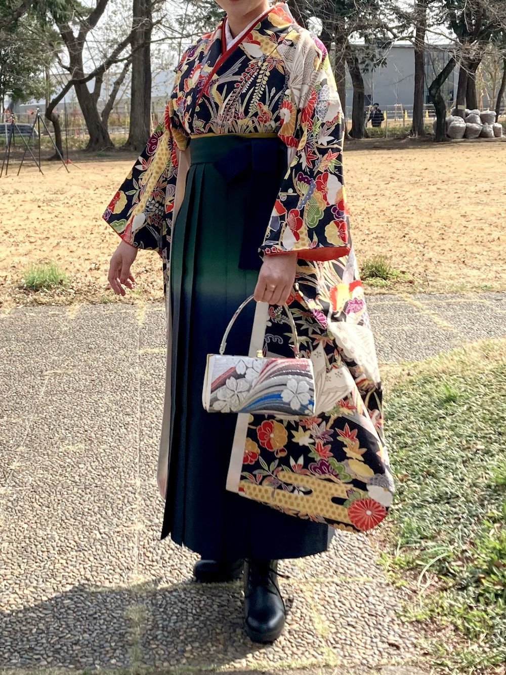 「振袖、成人式、大学、卒業式、袴、総柄、緑、ツートンカラー、グラデーション」｜「GUのレースアップブーツ（ブーツ、ブラック系）」を使った、Miiaさん（レディース・152cm）の秋コーディネートの1枚目の写真