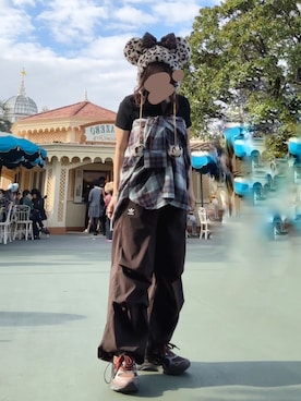 「Disney（ディズニー）のアイテム」を使った、Miiaさん（レディース・152cm）の秋コーディネート