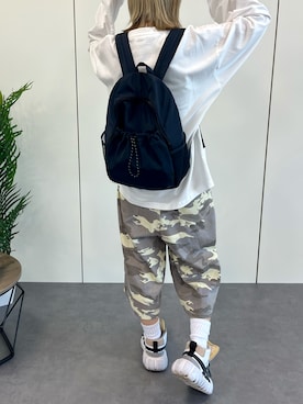 「アイテム（バックパック/リュック）」を使った、ゆりまつさん（レディース・166cm）の夏コーディネート