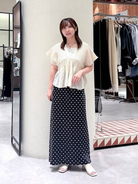 「LOWRYS FARM（ローリーズファーム）のストレッチサテンスカート　 290120（スカート、ブラック系）」を使った、akn.さん（レディース）の夏コーディネート