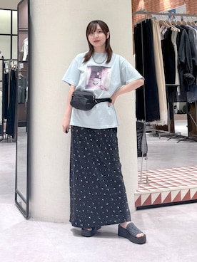 「LOWRYS FARM（ローリーズファーム）のストレッチサテンスカート　 290120（スカート、ブラック系）」を使った、akn.さん（レディース）の夏コーディネート