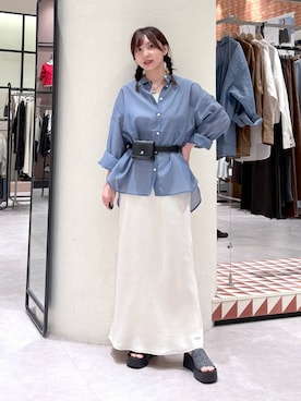 「LOWRYS FARM（ローリーズファーム）のストレッチサテンスカート　 290120（スカート、ホワイト系）」を使った、akn.さん（レディース）の春コーディネート