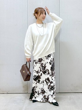 「LOWRYS FARM（ローリーズファーム）のソフトウラケプルオーバー  579079（スウェット）」を使った、akn.さん（レディース・158cm）の秋コーディネート