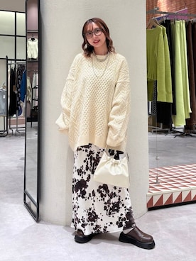 「クリスマス」｜「アイテム（アクセサリー）」を使った、akn.さん（レディース・158cm）の冬コーディネート