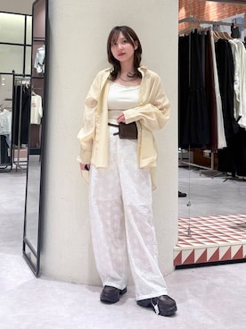 「LOWRYS FARM（ローリーズファーム）のスタイルＵＰクロスカップキャミ　100757（Tシャツ/カットソー、ホワイト系）」を使った、akn.さん（レディース）の春コーディネート