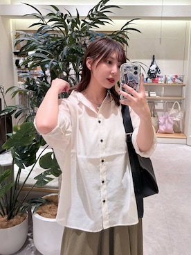 「LOWRYS FARM（ローリーズファーム）のシアーシャツＬＳ  605853（シャツ/ブラウス、ホワイト系）」を使った、akn.さん（レディース）の春コーディネート