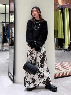 「クリスマス」｜「アイテム（アクセサリー）」を使った、akn.さん（レディース・158cm）の冬コーディネート