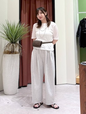 「LOWRYS FARM（ローリーズファーム）のラインストーンプルオーバーＳＳ 1045217（Tシャツ/カットソー、ホワイト系）」を使った、akn.さん（レディース）の夏コーディネート