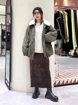 「アイテム（その他アウター、グリーン系）」を使った、akn.さん（レディース・158cm）の冬コーディネート