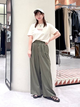 「LOWRYS FARM（ローリーズファーム）の【接触冷感・UVカット】ソフリネンワイドパンツ 621564（スラックス、グリーン系）」を使った、akn.さん（レディース）の夏コーディネート