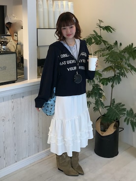 「Birthday room（バースデイルーム）のフリルティアードミディ丈スカート/frilled tiered midi skirt（スカート、ホワイト系）」を使った、rin.さん（レディース・153cm）の春コーディネート