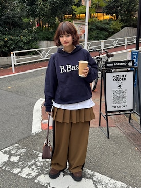 「アイテム（パーカー）」を使った、rin.さん（レディース・153cm）の秋コーディネート