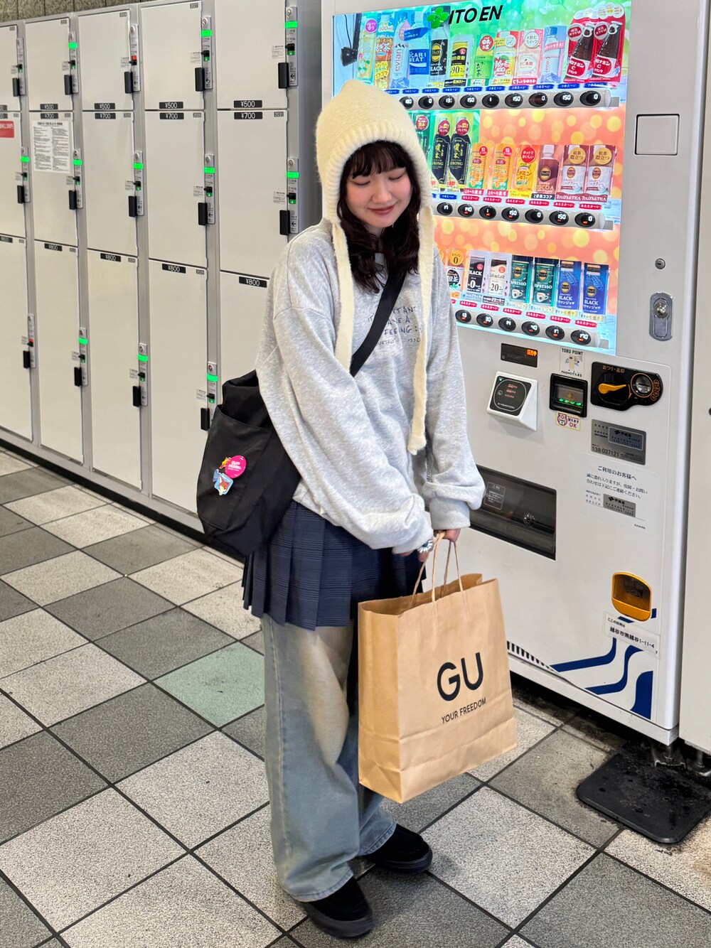 VANSのアイテムを使った「ローファー」の人気ファッション