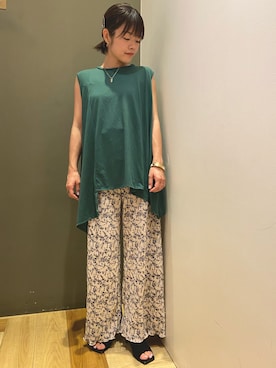 「frames RAY CASSIN（フレームスレイカズン）のアイテム（パンツ）」を使った、moun3さん（レディース・151cm）の夏コーディネート