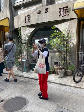 「NEW ERA（ニューエラ）のニューエラ キャップ サイズ調整 9FORTY NEW ERA（キャップ、ブルー系）」を使った、roroさん（レディース）の秋コーディネート