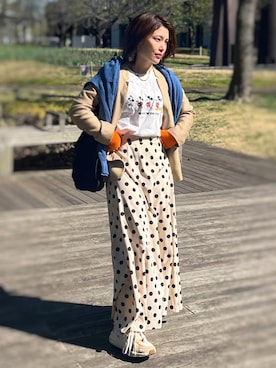 「Leja（レジャ）のドットフレアロングスカート（スカート、ベージュ系）」を使った、がじゅめさん（レディース・152cm）の春コーディネート