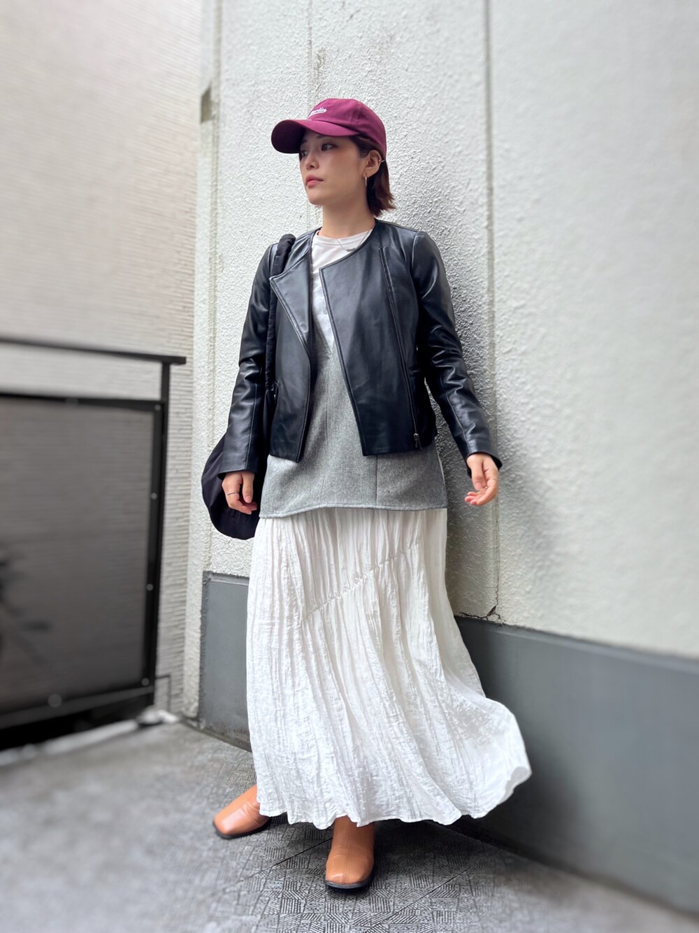 □ミックスツイードVネックベストを使った人気ファッション