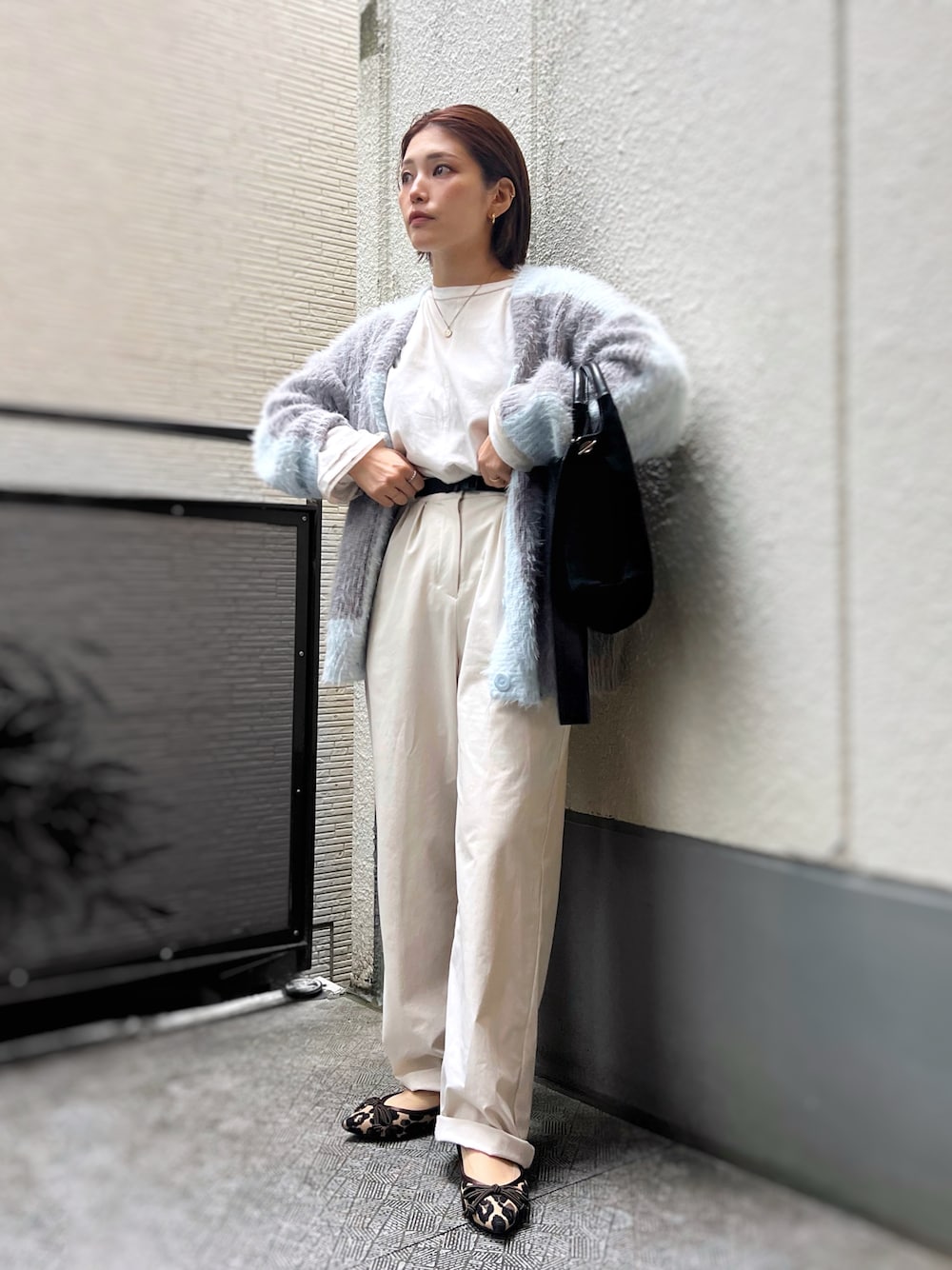 LYEON（リヨン）の「バイカラーシャギーニットカーディガン