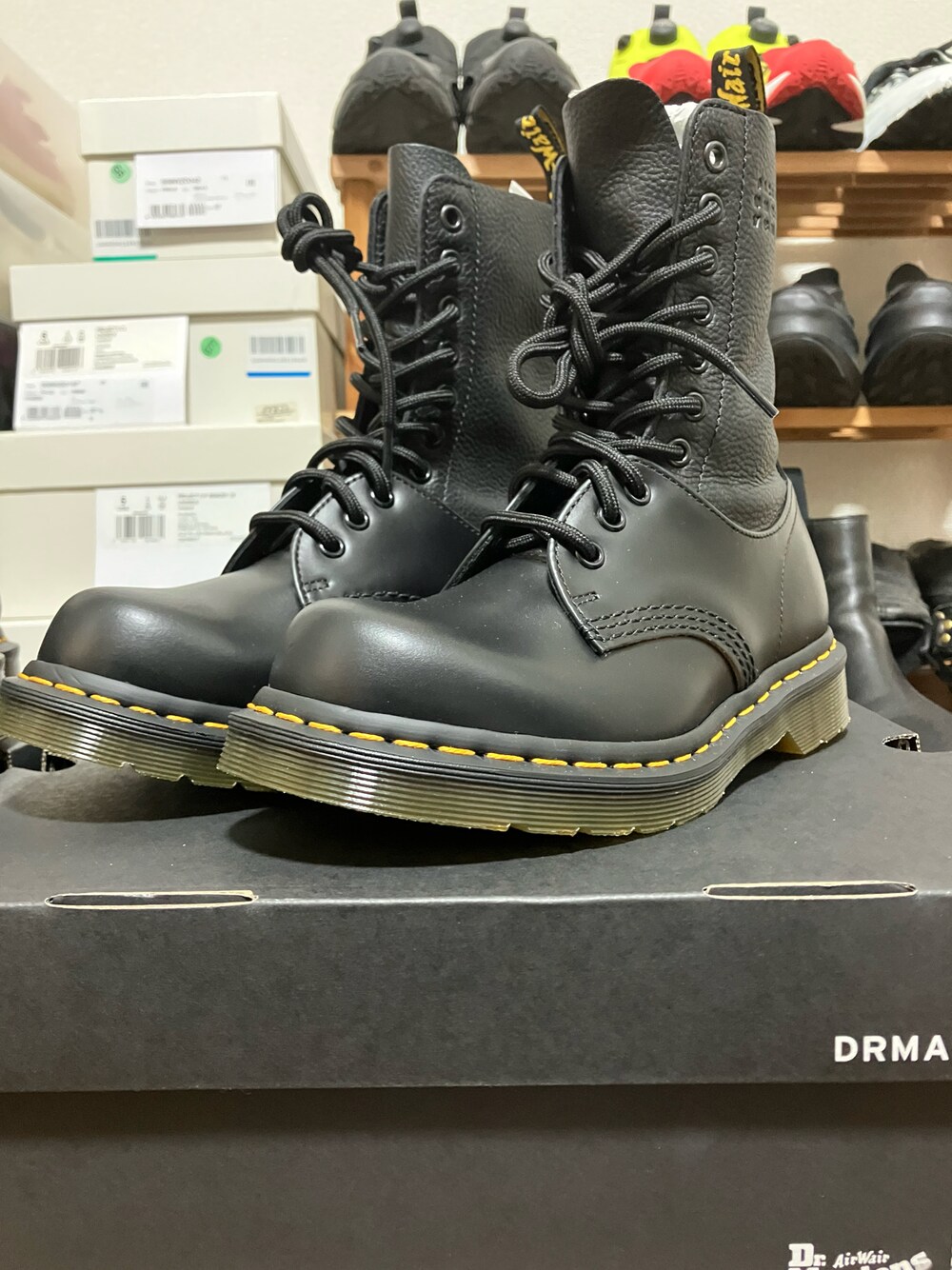 MM6 Maison Margiela(エムエムシックス メゾン マルジェラ)の「MM6 MM6 X DR MM6 Maison Margiela(エムエムシックス メゾン マルジェラ)の「MM6 MM6 X DR