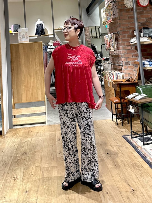専用。写真の通りヘアピンなし 🥚 NEWedding 2 0 2 4 🥚 ・ ヘアピン二つがチェーンで繋がっ