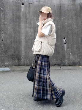 「アイテム（ダウンベスト）」を使った、piiiikoさん（レディース・152cm）の秋コーディネート