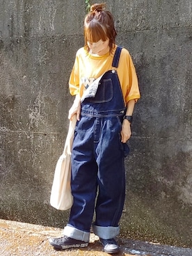 「巾着バッグ」｜「アイテム（デジタル腕時計）」を使った、piiiikoさん（レディース・152cm）の秋コーディネート