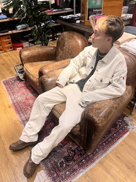 「AVIREX（アヴィレックス）のアイテム（デニムジャケット）」を使った、YOSHI☆LAWさん（メンズ・173cm）の春コーディネート