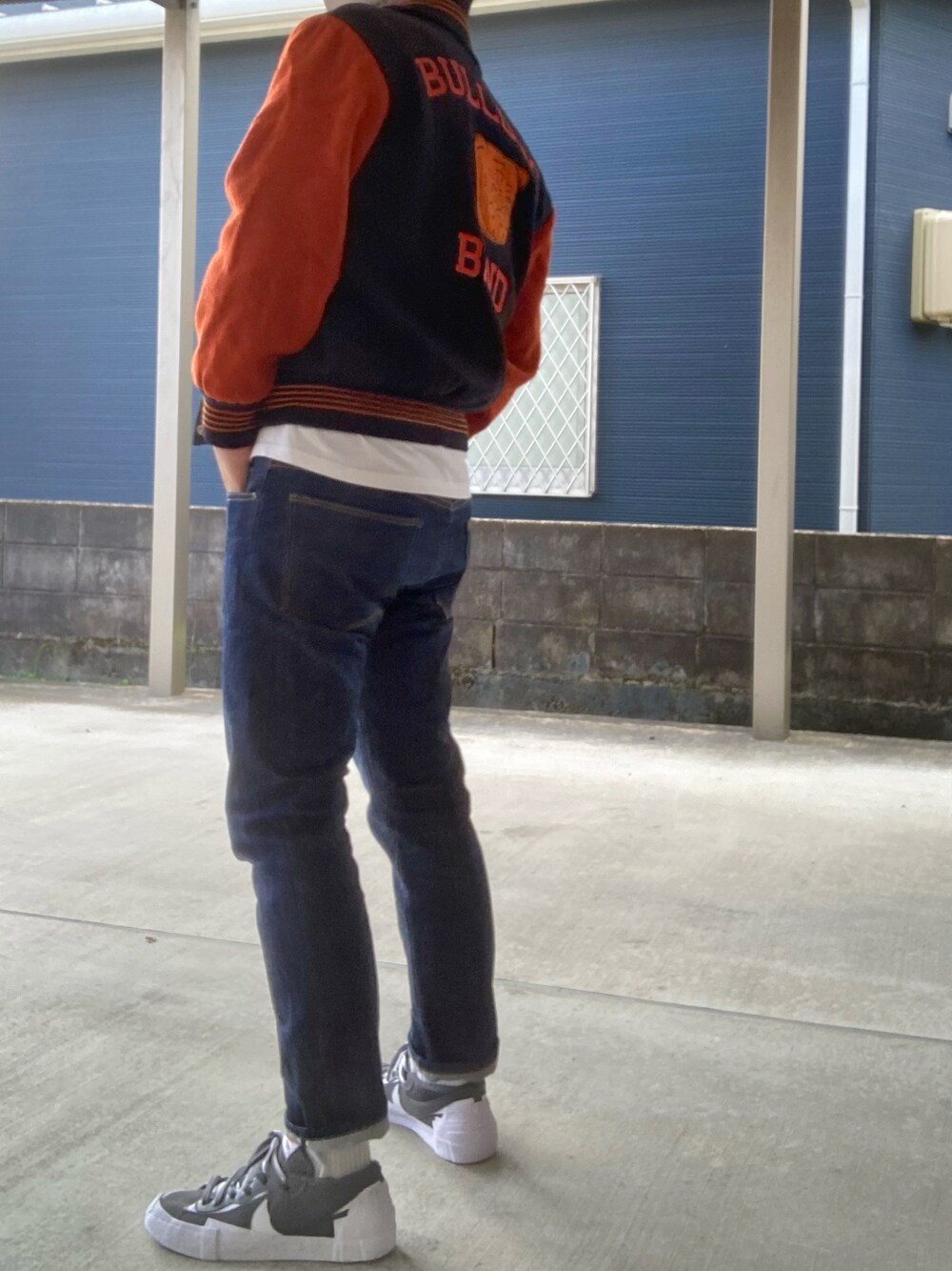 「R.H. Vintageのアイテム（デニムパンツ、ブルー系）」を使った、YUSUKE_PITTさん（メンズ・173cm）の秋コーディネートの1枚目の写真