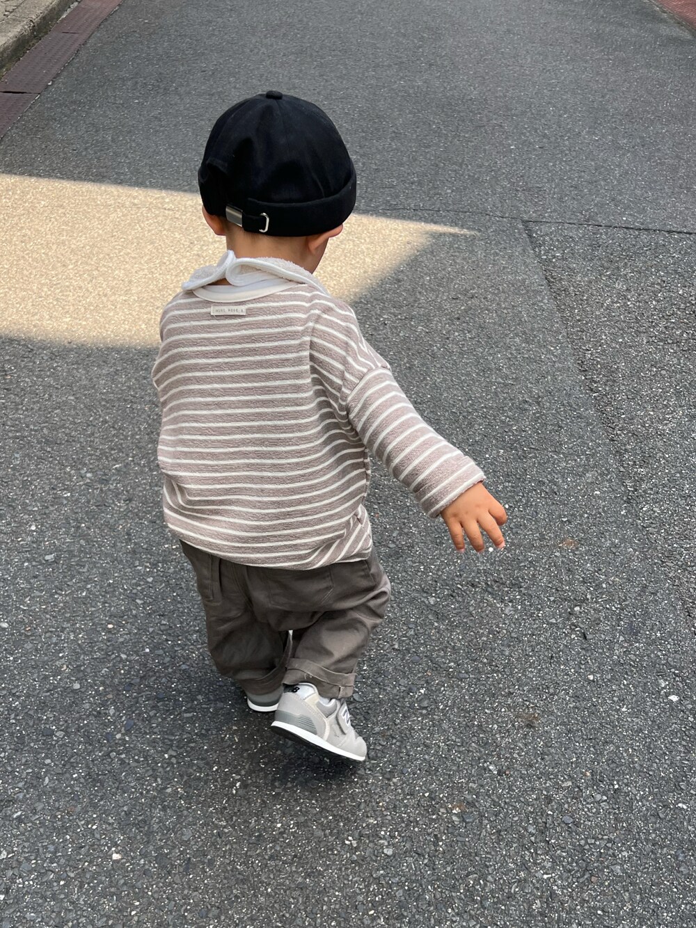「一歳男の子」｜「Birthdayのアイテム（パンツ、グリーン系）」を使った、ニコルさん（キッズ・80cm）の秋コーディネートの1枚目の写真
