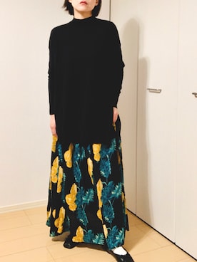 「花柄スカート」｜はなさん（レディース・156cm）の冬コーディネート