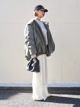 「アイテム（アクセサリー）」を使った、金子三記(miki)さん（レディース・170cm）の冬コーディネート