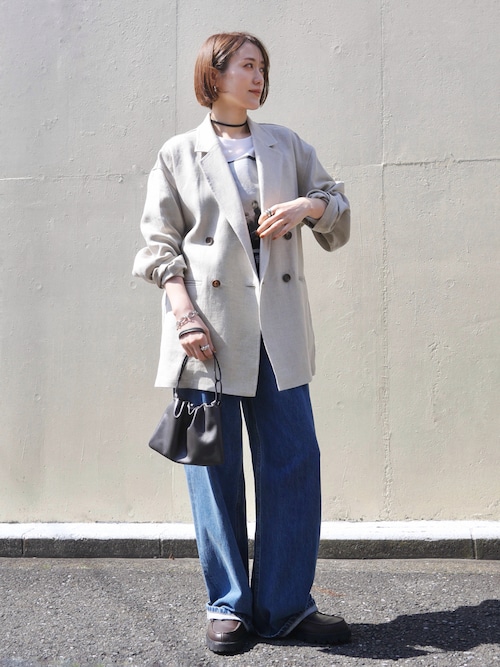 「ADAM ET ROPE'(アダムエロペ)の【oasis 10Culture / ADAM ET ROPE'】Tour Poster Design TSH(Tシャツ/カットソー)」を使った、金子三記(miki)さん(レディース・170cm)の春コーディネート