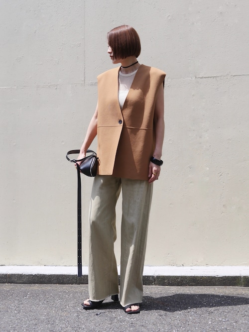 「ATTISESSION（アティセッション）の＜ATTISESSION＞ワイド デニムパンツ 4/402（デニムパンツ）」を使った、金子三記(miki)さん（レディース・170cm）の春コーディネート