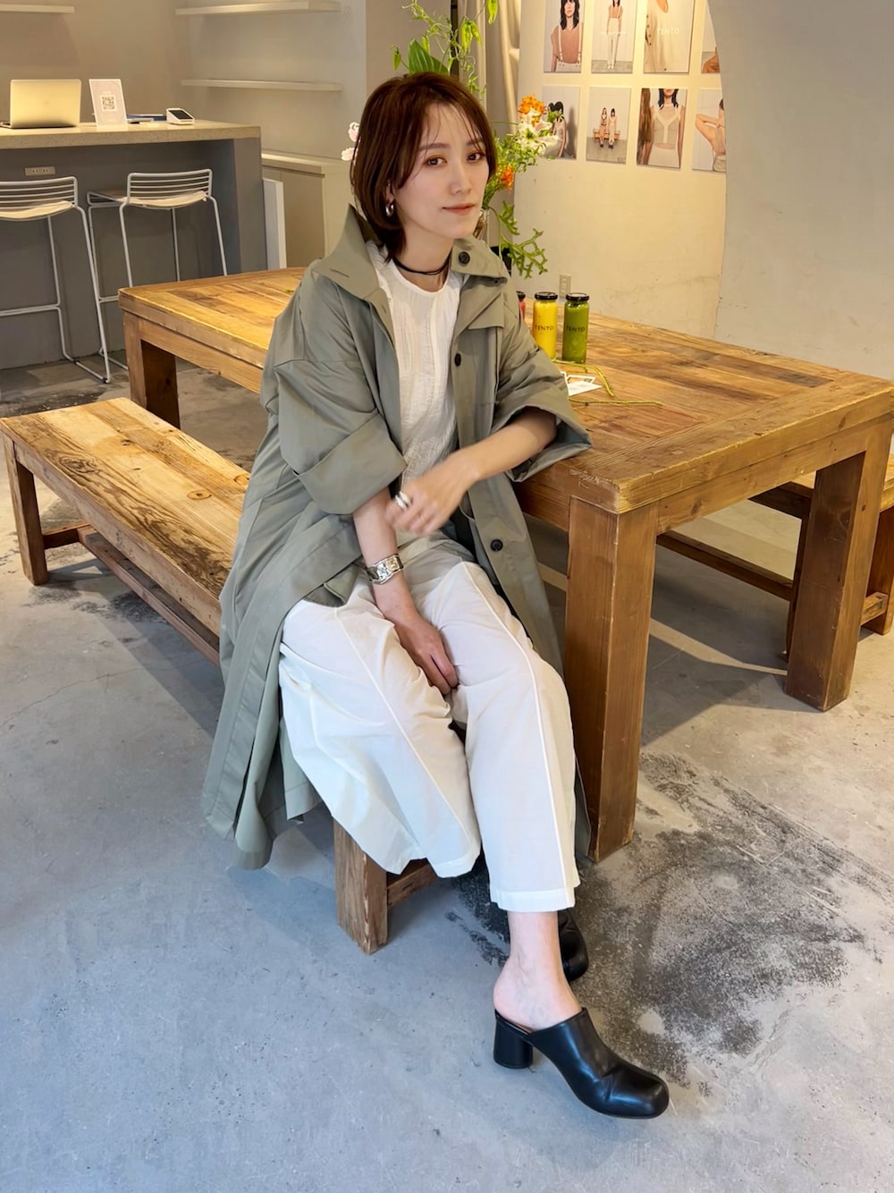 金子三記(miki)さんの「バルーンスリーブ クロップドブラウス（TENTO）」を使ったコーディネート