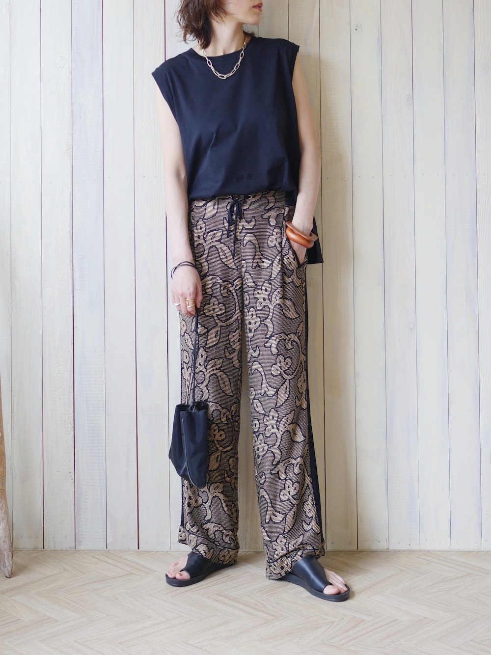 【未使用】TODAYFUL ジャガードリーフラフパンツ TODAYFUL（トゥデイフル）の「ジャガードリーフラフパンツ